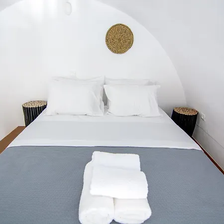 Arcadoia House * Oia