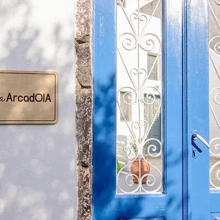 Arcadoia House * Ia